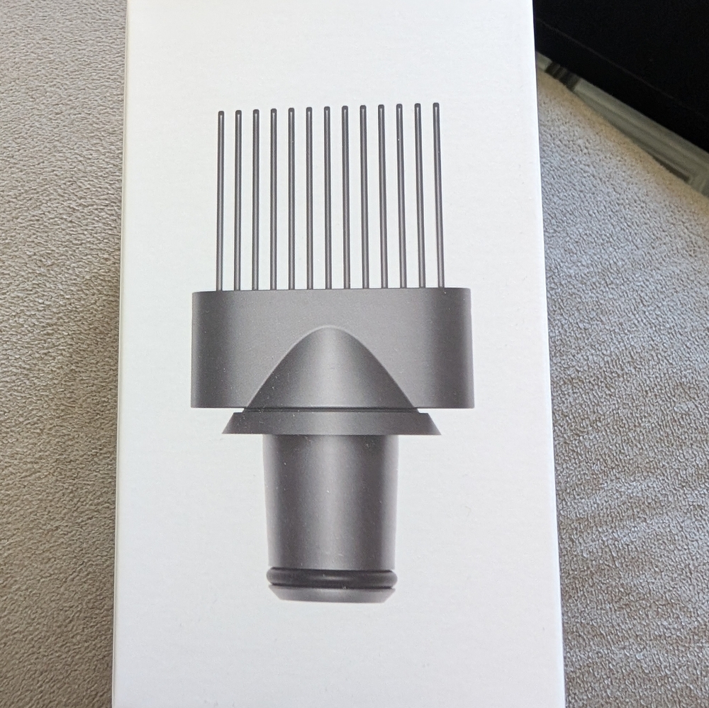 Dyson supersonic wide tooth comb attachment